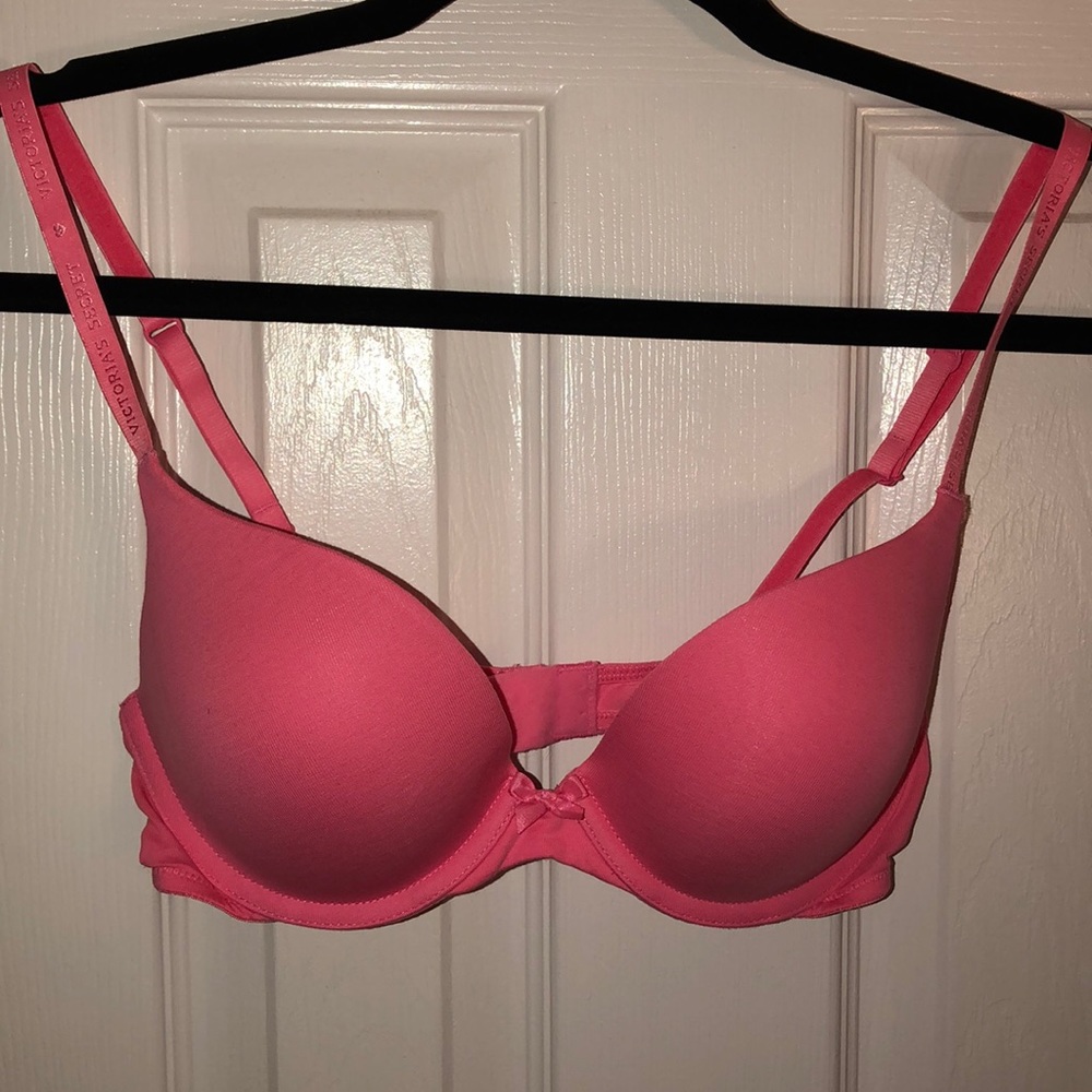 NWOT Victoria’s Secret bra